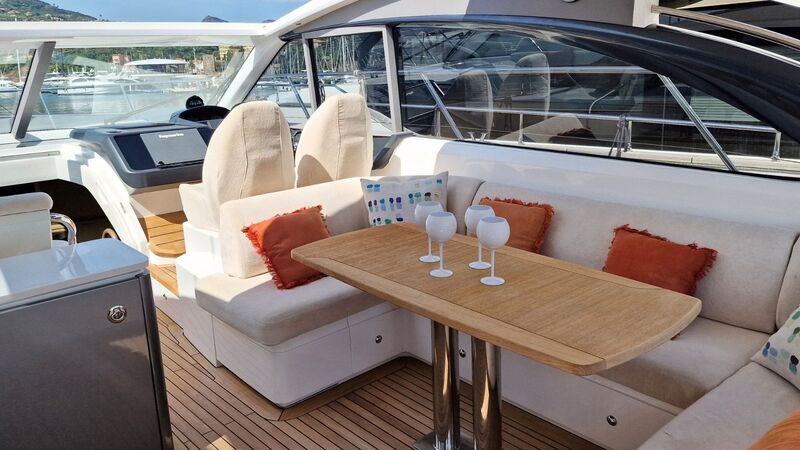 PRINCESS V50